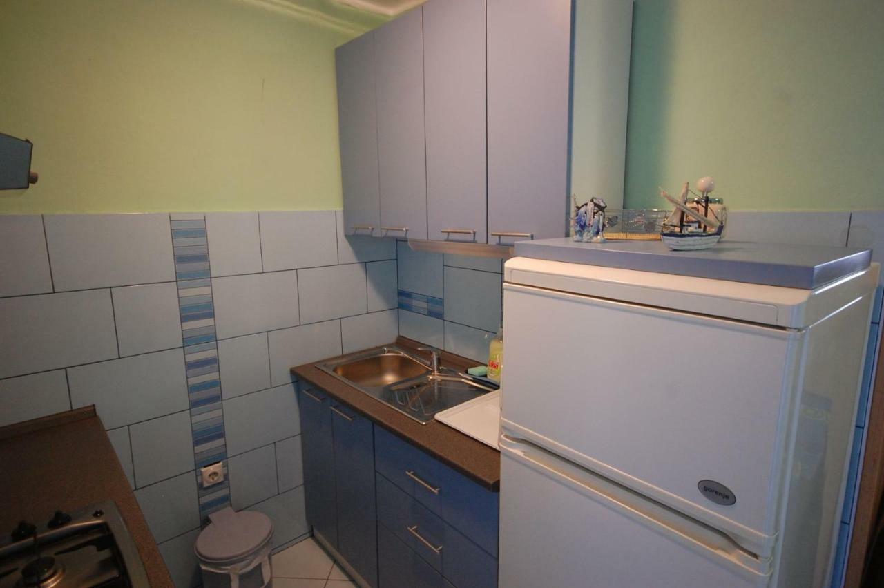 Apartments Juric By El-Pi Tours Njivice Esterno foto