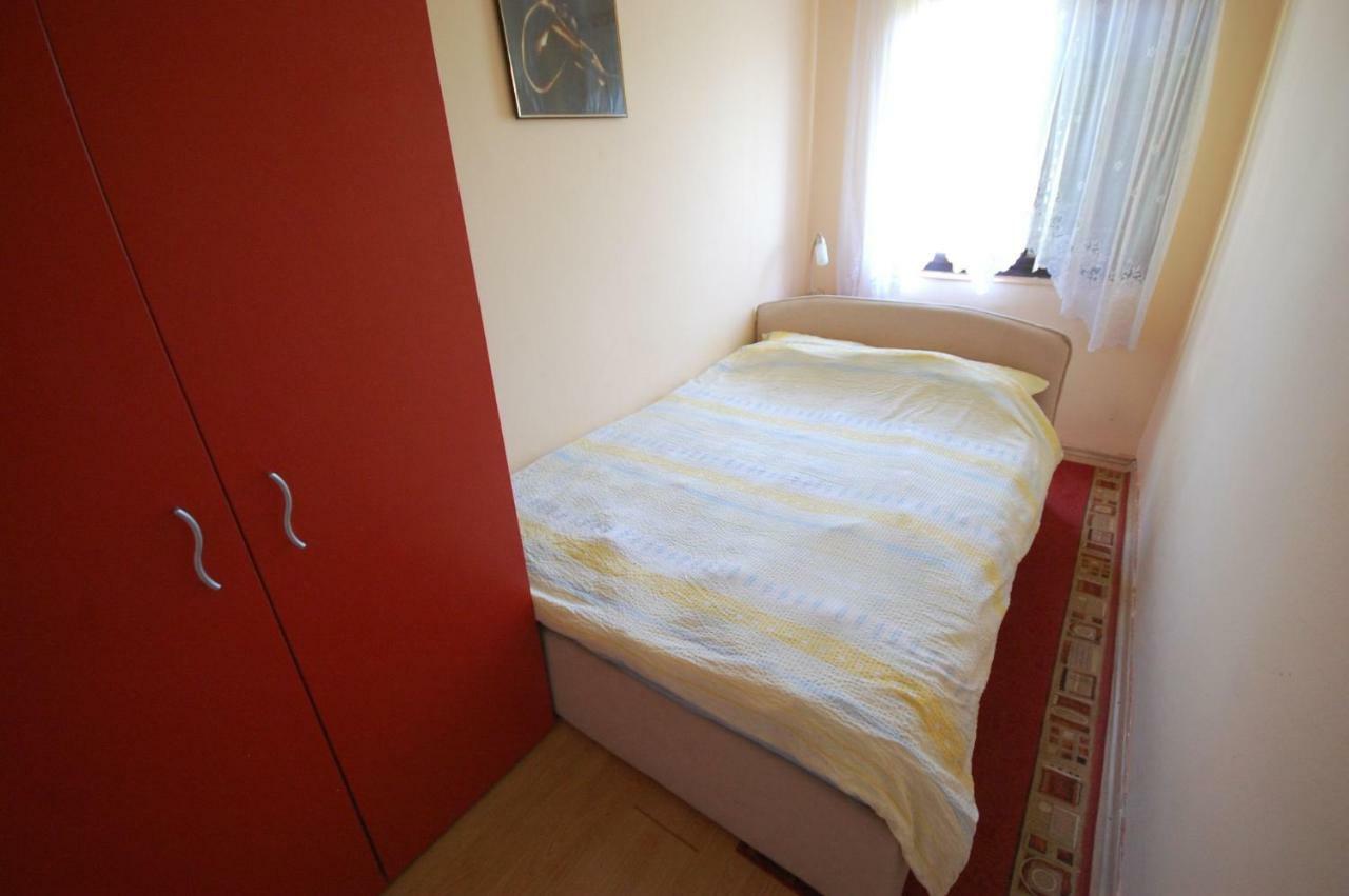 Apartments Juric By El-Pi Tours Njivice Esterno foto